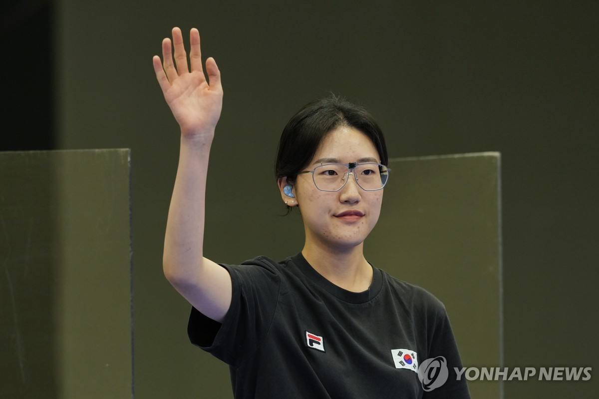西部排名又乱了：快船创NBA奇迹，火箭剑指第2，国王掉到第12