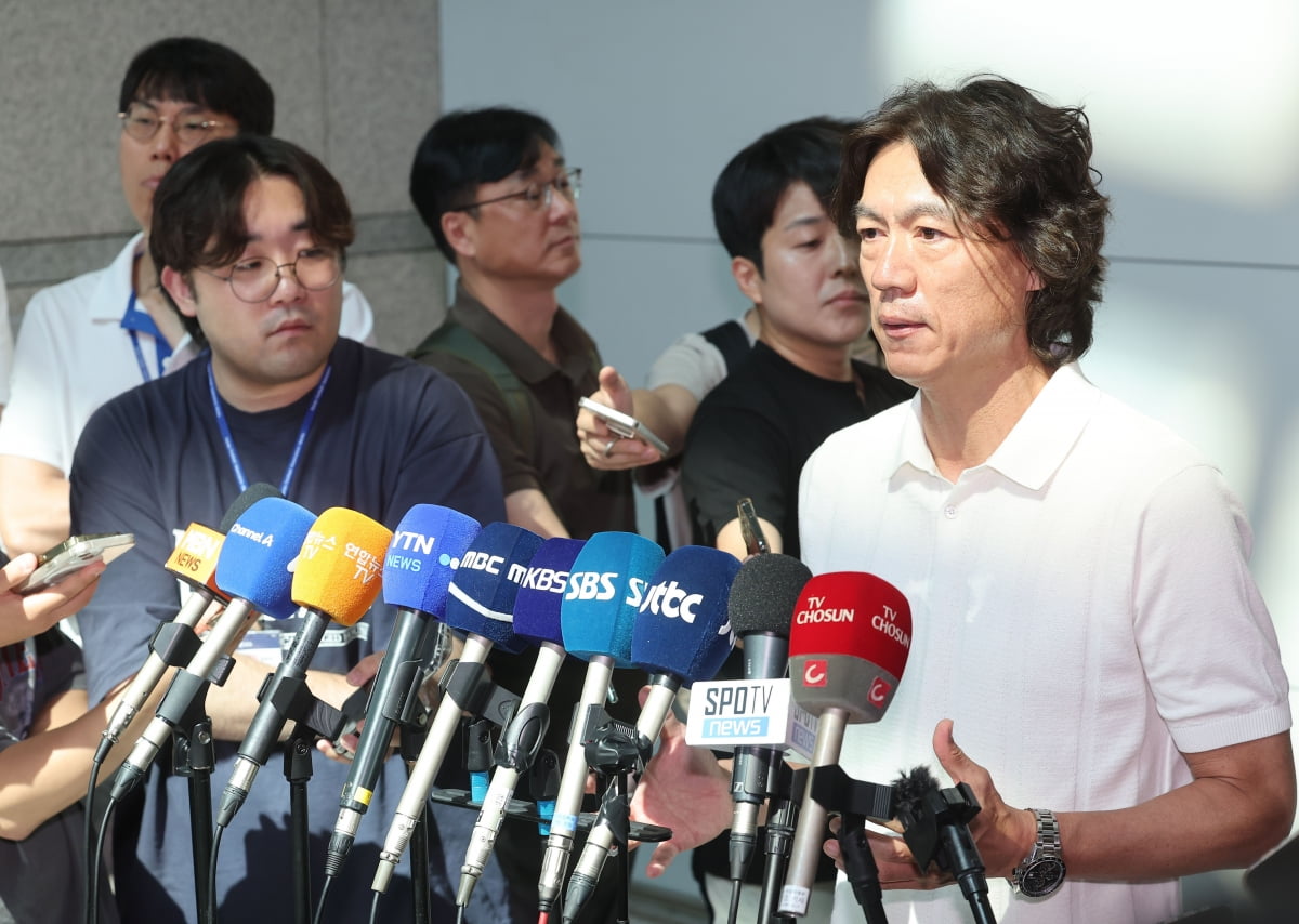半场战报：波鸿2-0海登海姆，布罗申斯基闪击，贝罗建功
