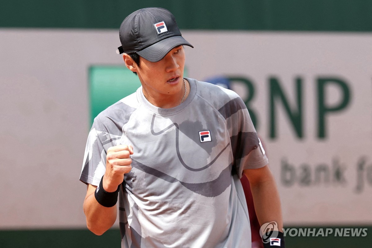 ✅狼队vs利物浦首发：萨拉赫、范戴克领衔 阿诺德、索博在列
